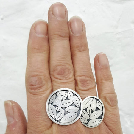Oval Leafy Silver Ring | Diana Greenwood Jewellery