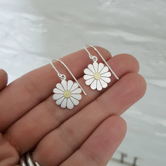 Silver Daisy Flower Earrings | Diana Greenwood Jewellery