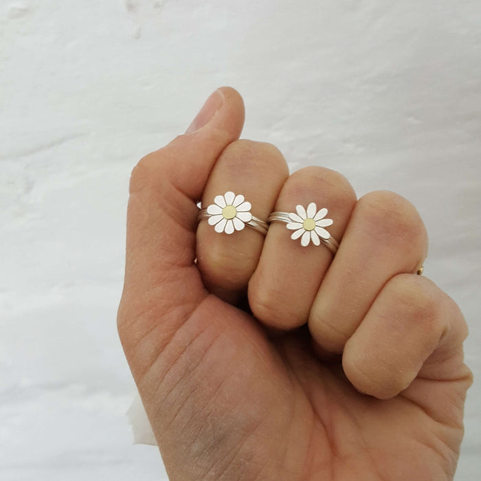 Little aster flower ring | Diana Greenwood Jewellery